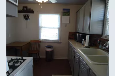 318 Van Buren Avenue, Cuyahoga Falls, OH 44221 - Photo 26