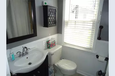 318 Van Buren Avenue, Cuyahoga Falls, OH 44221 - Photo 4