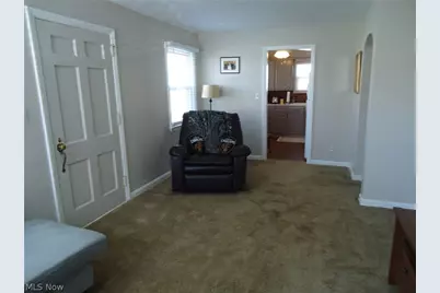 318 Van Buren Avenue, Cuyahoga Falls, OH 44221 - Photo 12