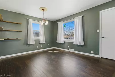 240 E 45th Street, Lorain, OH 44052 - Photo 18