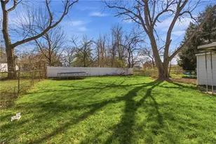 240 E 45th St, Lorain, OH 44052 - Photo 38