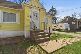 240 E 45th St, Lorain, OH 44052 - Photo 4