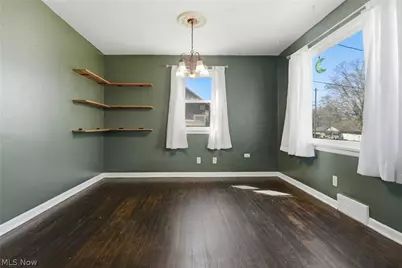 240 E 45th Street, Lorain, OH 44052 - Photo 20