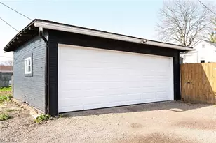 256 N Main St, Roseville, OH 43777 - Photo 16