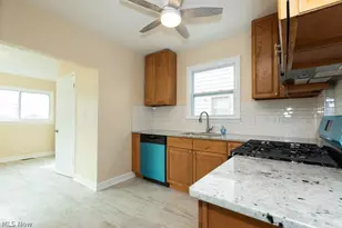 3720 Washington Park, Newburgh Heights, OH 44105 - Photo 10