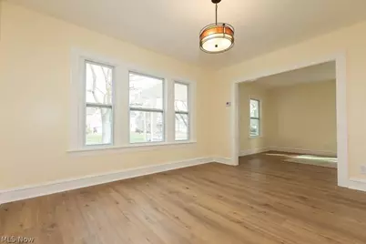 3720 Washington Park, Newburgh Heights, OH 44105 - Photo 8