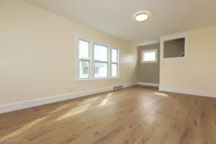 3720 Washington Park, Newburgh Heights, OH 44105 - Photo 6