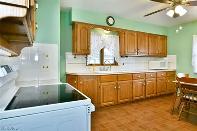 1737 Westwood Drive NW, Warren, OH 44485 - Photo 8
