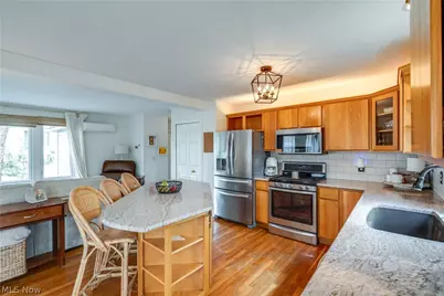 7156 Holzhauer Road, Sagamore Hills, OH 44067 - Photo 14
