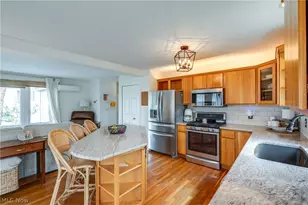 7156 Holzhauer Rd, Sagamore Hills, OH 44067 - Photo 14