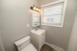 739 Notre Dame Ave, Austintown, OH 44515 - Photo 32