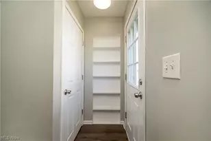 739 Notre Dame Ave, Austintown, OH 44515 - Photo 24