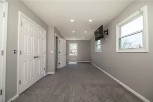 739 Notre Dame Ave, Austintown, OH 44515 - Photo 34