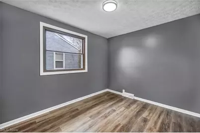 204 Grove Avenue, Cuyahoga Falls, OH 44221 - Photo 24