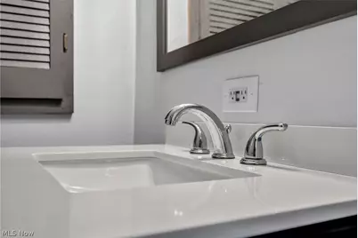 204 Grove Avenue, Cuyahoga Falls, OH 44221 - Photo 12