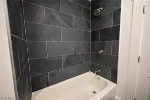 2221 E 97th St, Loveland, OH 44106 - Photo 24