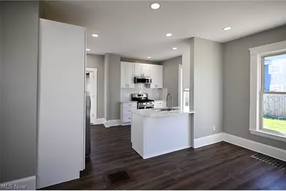 2221 E 97th Street, Loveland, OH 44106 - Photo 12