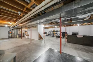 11779 Derbyshire Ln, Chagrin Falls, OH 44023 - Photo 38