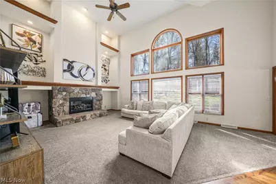 11779 Derbyshire Lane, Chagrin Falls, OH 44023 - Photo 14