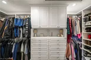 11779 Derbyshire Ln, Chagrin Falls, OH 44023 - Photo 24