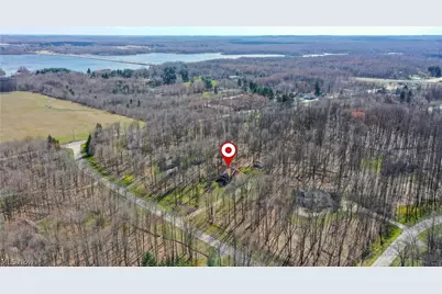 11779 Derbyshire Lane, Chagrin Falls, OH 44023 - Photo 48