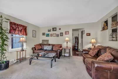 8031 Brichford Road, Mentor, OH 44060 - Photo 4