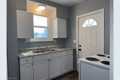405 The Brooklands, Akron, OH 44305 - Photo 8