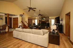 8651 Freedom Rd, Windham, OH 44288 - Photo 14
