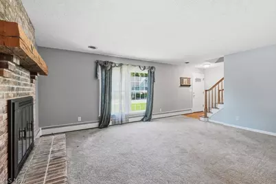 136 Pinehurst Road, Munroe Falls, OH 44262 - Photo 8