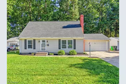 136 Pinehurst Road, Munroe Falls, OH 44262 - Photo 1