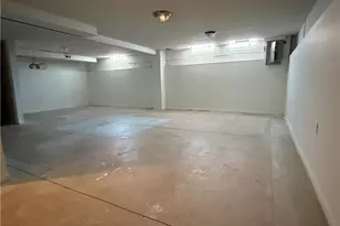 4027 Crest Dr, Loveland, OH 44109 - Photo 8