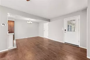 10055 Independence Dr, North Royalton, OH 44133 - Photo 6