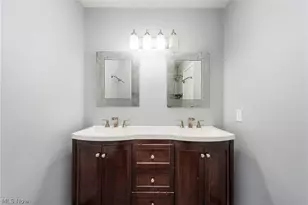 10055 Independence Dr, North Royalton, OH 44133 - Photo 22