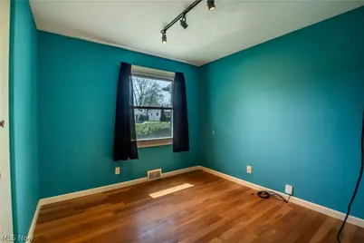 1993 Kelsey Drive, Cuyahoga Falls, OH 44221 - Photo 24