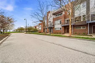 1245 W 75th St, Loveland, OH 44102 - Photo 4