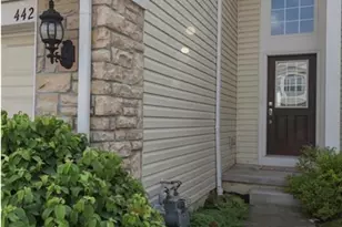 442 Turner Dr, Akron, OH 44321 - Photo 2
