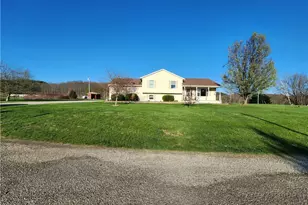 8550 Goldenrod Dr, Zanesville, OH 43821 - Photo 2