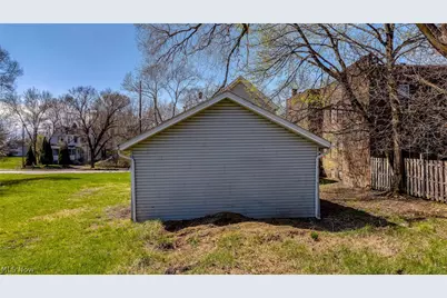 2221 E 71st Street, Loveland, OH 44103 - Photo 40