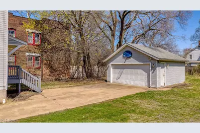 2221 E 71st Street, Loveland, OH 44103 - Photo 4