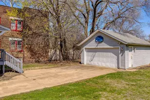 2221 E 71st St, Loveland, OH 44103 - Photo 4