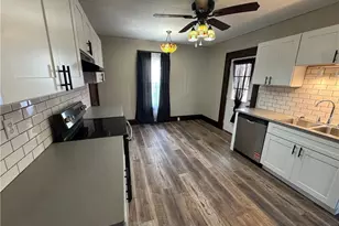 11238 Center Dr NE, Sandyville, OH 44671 - Photo 10