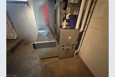 11238 Center Drive NE, Sandyville, OH 44671 - Photo 18