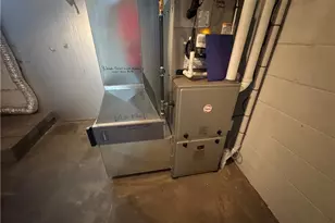 11238 Center Dr NE, Sandyville, OH 44671 - Photo 18