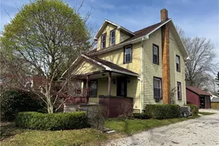 11238 Center Dr NE, Sandyville, OH 44671 - Photo 2