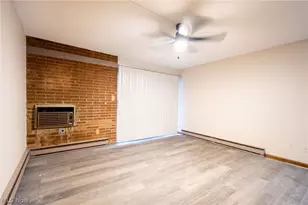 2331 E Market St, Akron, OH 44312 - Photo 8