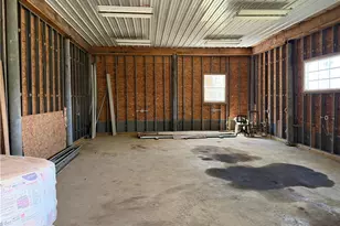 56624 Boyd Ave, Bridgeport, OH 43912 - Photo 8