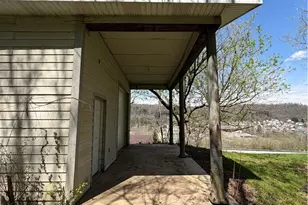 56624 Boyd Ave, Bridgeport, OH 43912 - Photo 8