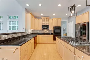 9308 Ashcroft Ln, Twinsburg, OH 44087 - Photo 12