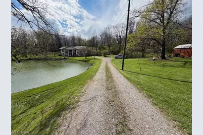 16213 Park Way, East Liverpool, OH 43920 - Photo 2