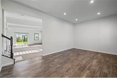 36590 Gladstone Mill Drive, North Ridgeville, OH 44039 - Photo 6